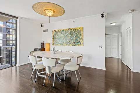 $699,000 | 630 North State Street, Unit 2601, Chicago, IL 60654