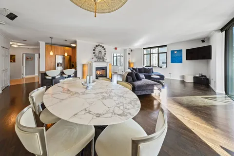 $699,000 | 630 North State Street, Unit 2601, Chicago, IL 60654