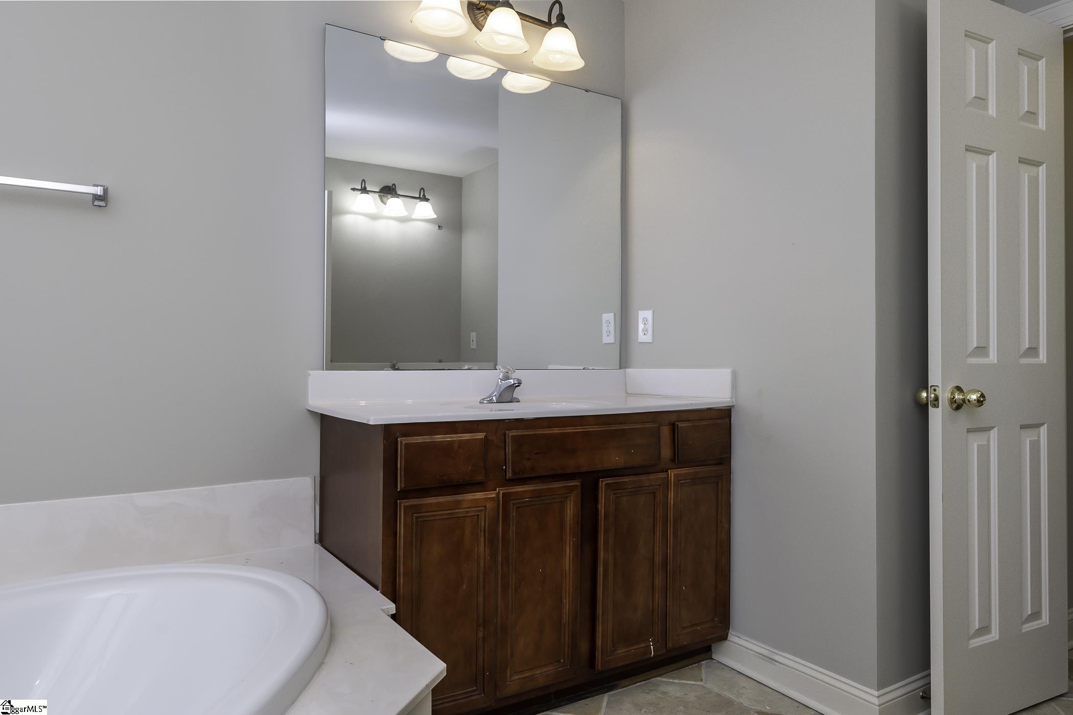 5 Ridgeleigh Way Simpsonville, SC 29681 - Photo 27 of 36 Gallery Image 27