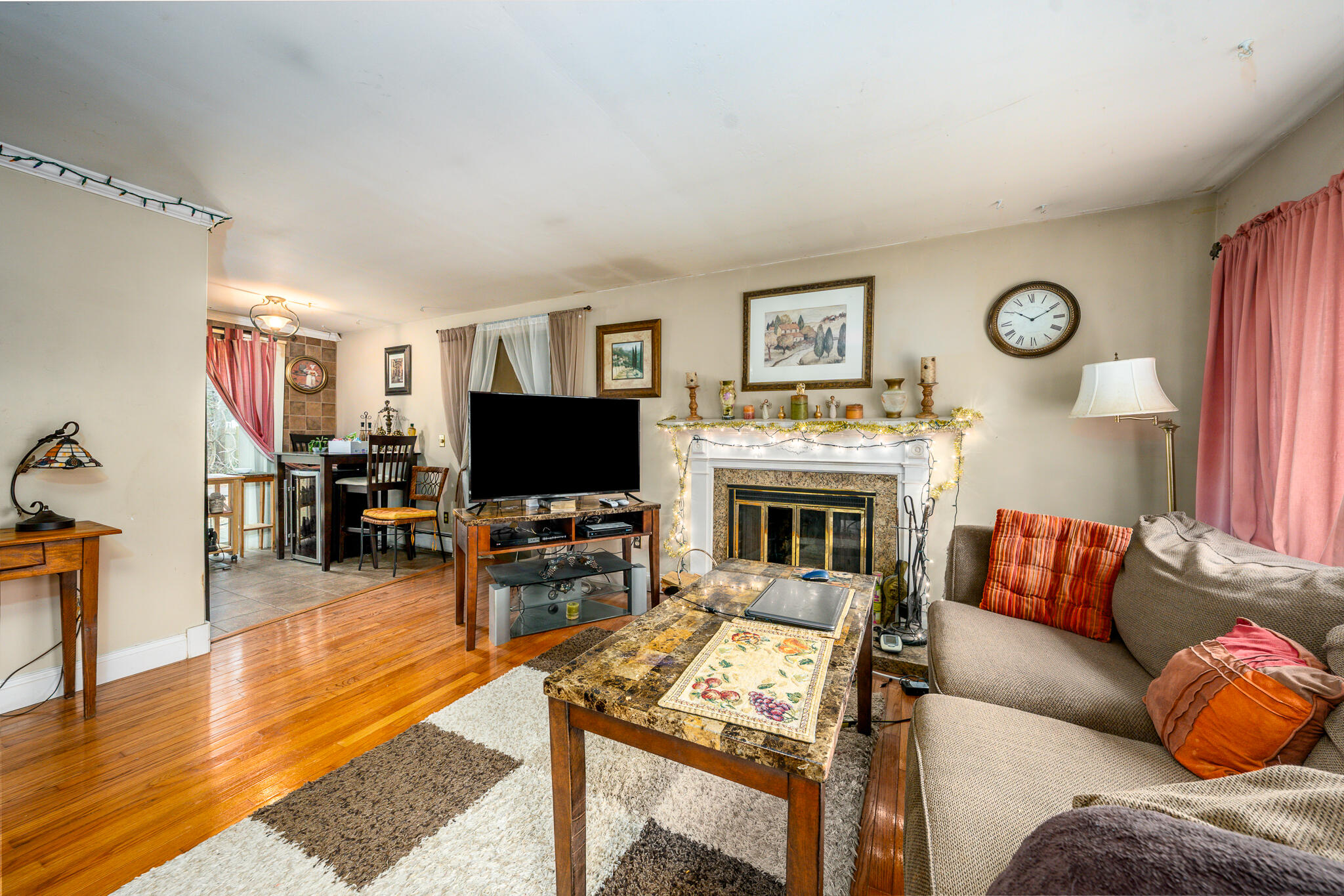 59 Captain Dore Road South Yarmouth, MA 02664 - Photo 3 of 29 livroom1
