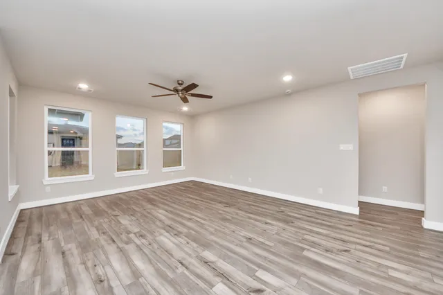 $3,200 | 32307 Fly Fish Way, Fulshear, TX 77441