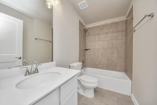 $3,200 | 32307 Fly Fish Way, Fulshear, TX 77441