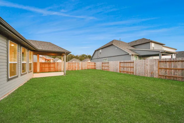 $3,200 | 32307 Fly Fish Way, Fulshear, TX 77441