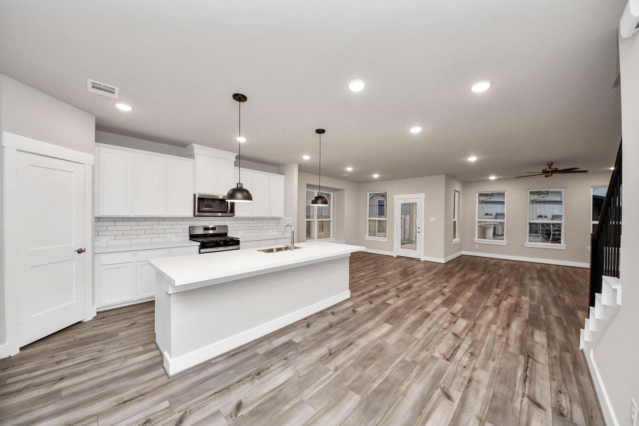 32307 Fly Fish Way Fulshear, TX 77441 - Photo 5 of 39