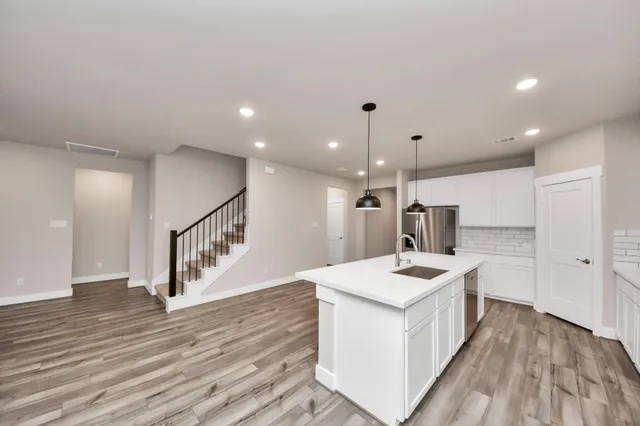 $3,200 | 32307 Fly Fish Way, Fulshear, TX 77441