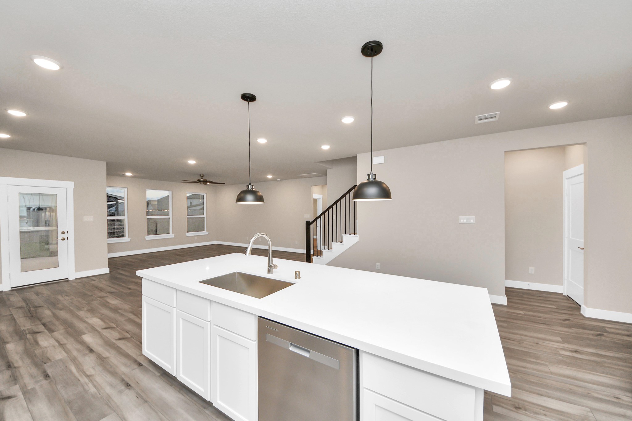 32307 Fly Fish Way Fulshear, TX 77441 - Photo 9 of 39