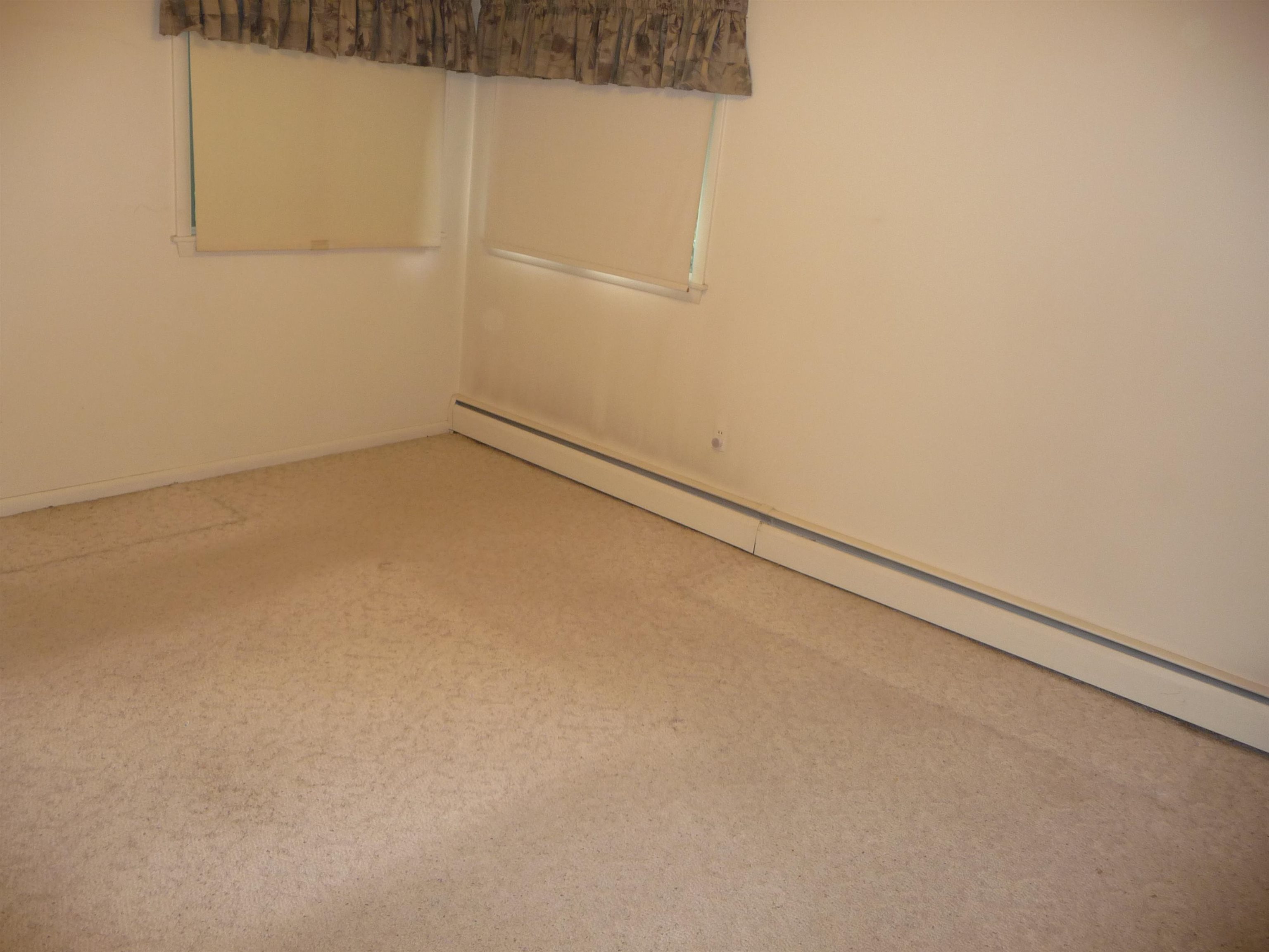 763 Coolidge Avenue Manchester, NH 03102 - Photo 23 of 27 Gallery Image 23