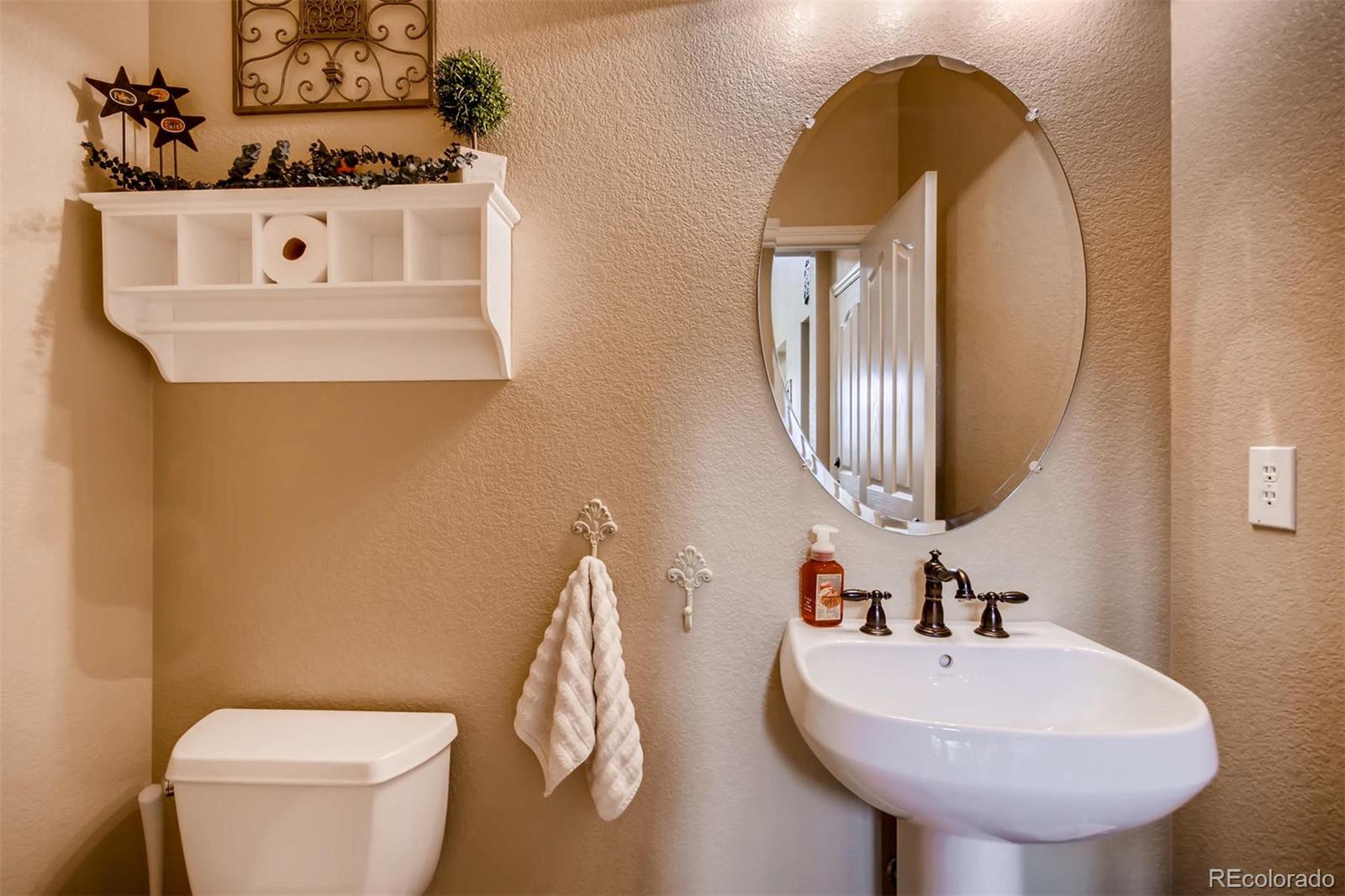 4472 Cedarpoint Place Highlands Ranch, CO 80130 - Photo 11 of 28 Gallery Image 11