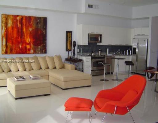 2001 Meridian Avenue, Unit 506 Miami Beach, FL 33139 - Photo 5 of 10