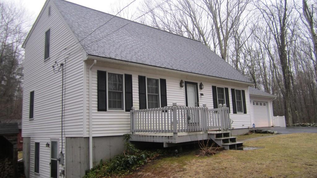 22 Conlin Road Oxford, MA 01540 - Photo 3 of 42 Gallery Image 3