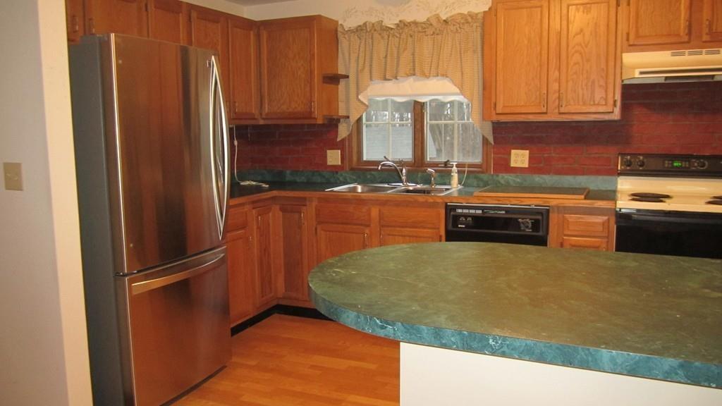 22 Conlin Road Oxford, MA 01540 - Photo 8 of 42 Gallery Image 8