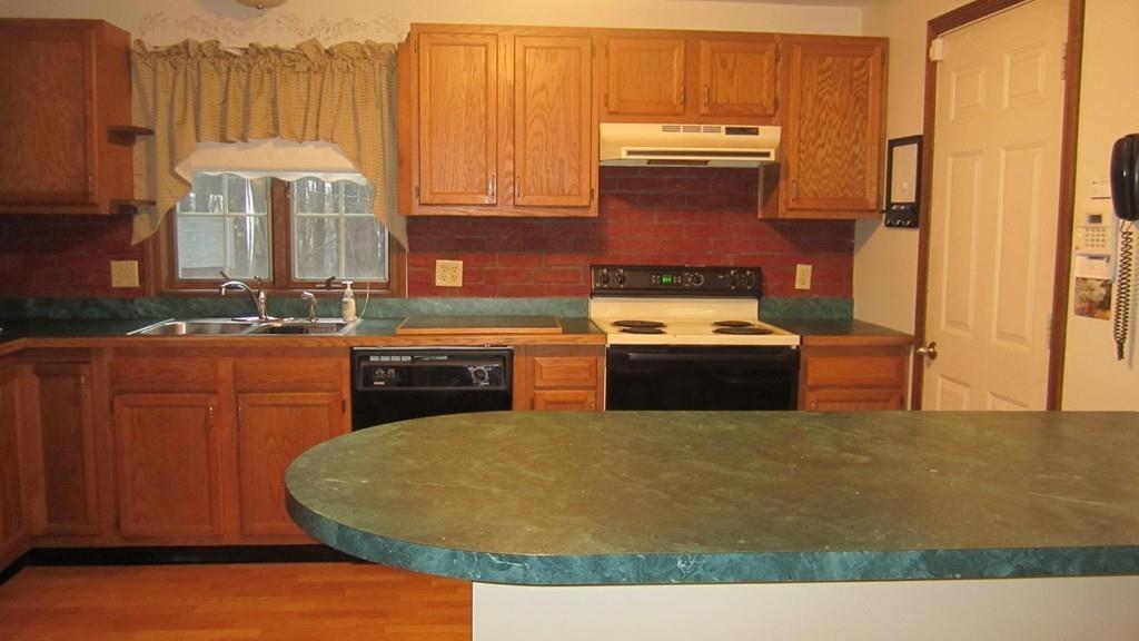 22 Conlin Road Oxford, MA 01540 - Photo 9 of 42 Gallery Image 9