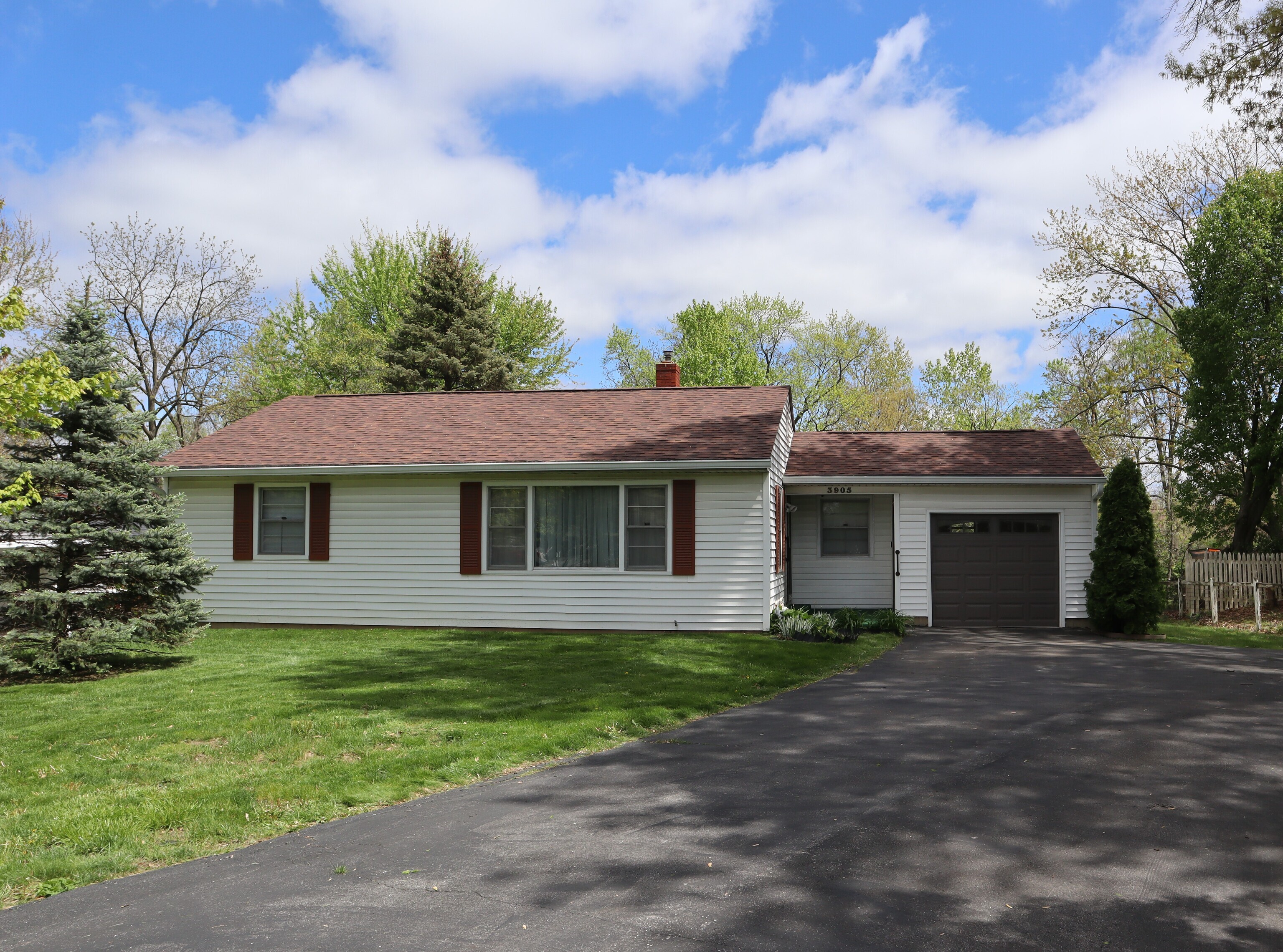 3905 South Rural Street Indianapolis, IN 46227 - Photo 1 of 25 Gallery Image 1