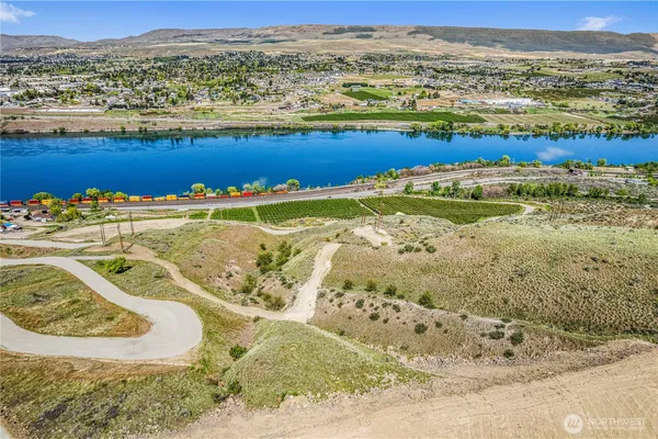 a view of lake view and mountain view