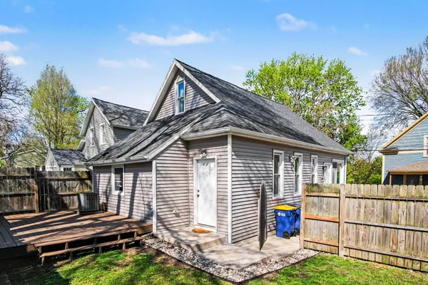 $265,000 | 25 Mack Avenue Northeast, Grand Rapids, MI 49503