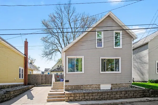 $265,000 | 25 Mack Avenue Northeast, Grand Rapids, MI 49503