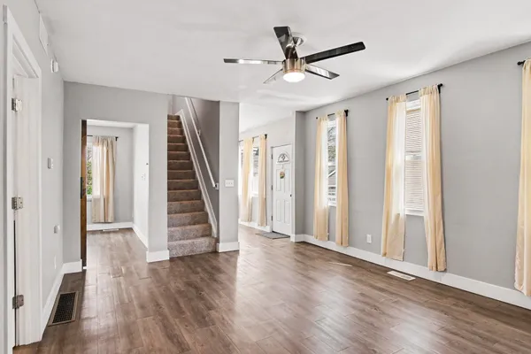 $265,000 | 25 Mack Avenue Northeast, Grand Rapids, MI 49503