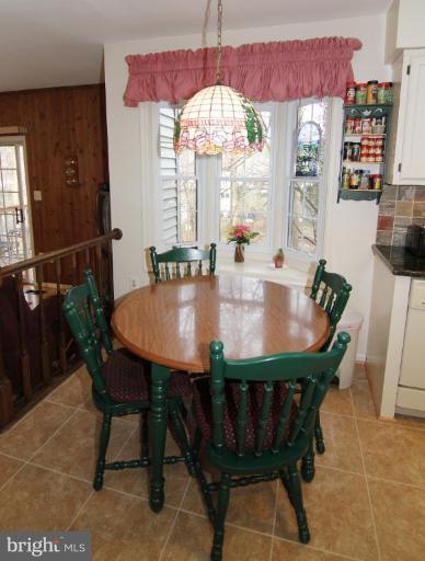 8302 Timber Brook Lane Springfield, VA 22153 - Photo 6 of 30 Breakfast Area