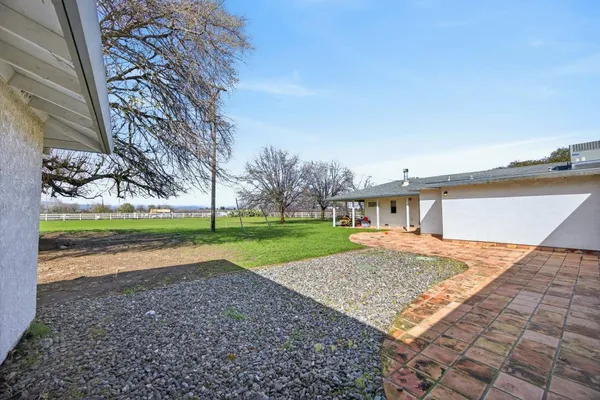 $1,275,000 | 17720 Oakdale Ranch Lane, Esparto, CA 95627