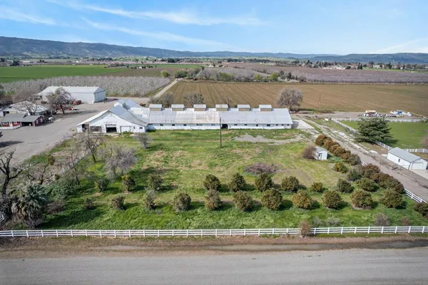 $1,275,000 | 17720 Oakdale Ranch Lane, Esparto, CA 95627