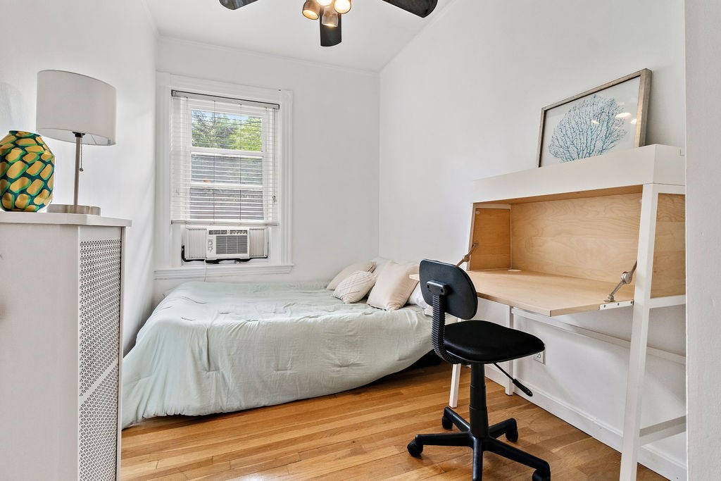 36 Winchester Street, Unit 3 Brookline, MA 02446 - Photo 5 of 9