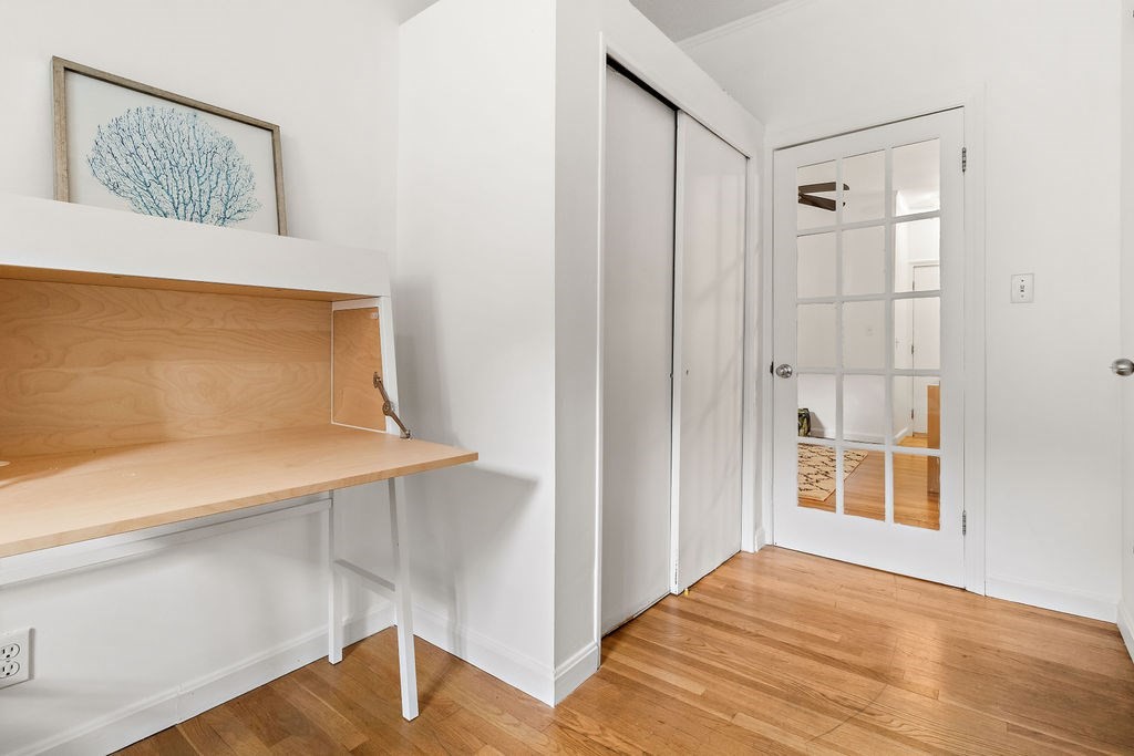 36 Winchester Street, Unit 3 Brookline, MA 02446 - Photo 6 of 9