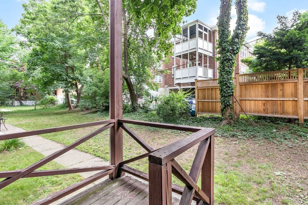 36 Winchester Street, Unit 3 Brookline, MA 02446 - Photo 8 of 9