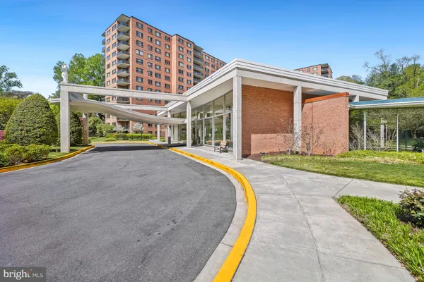 $299,999 | 4201 Cathedral Avenue Northwest, Unit 403E, Washington, DC 20016