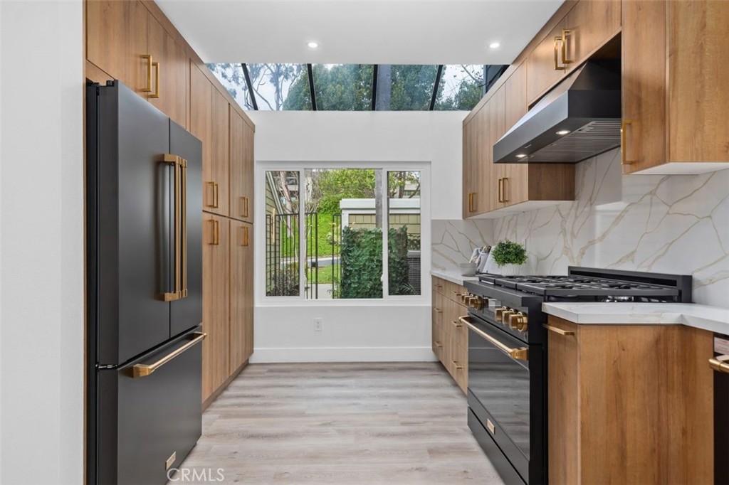 1 Rainbow Falls Irvine, CA 92603 - Photo 12 of 52