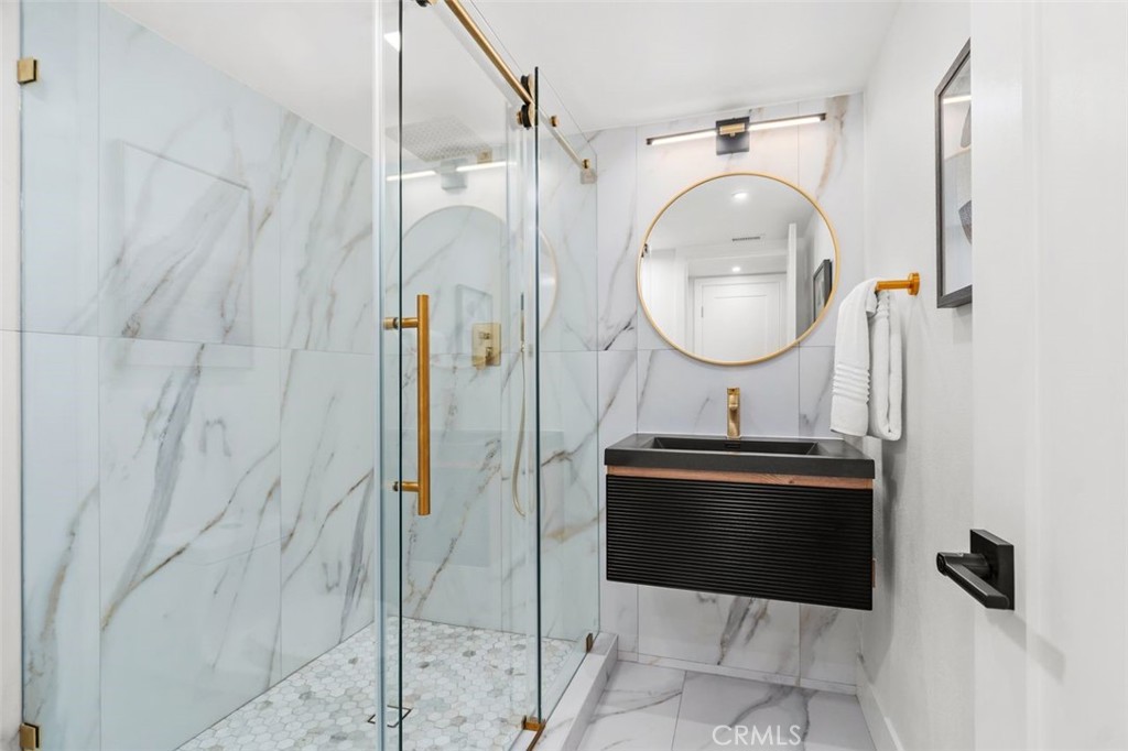 1 Rainbow Falls Irvine, CA 92603 - Photo 5 of 52