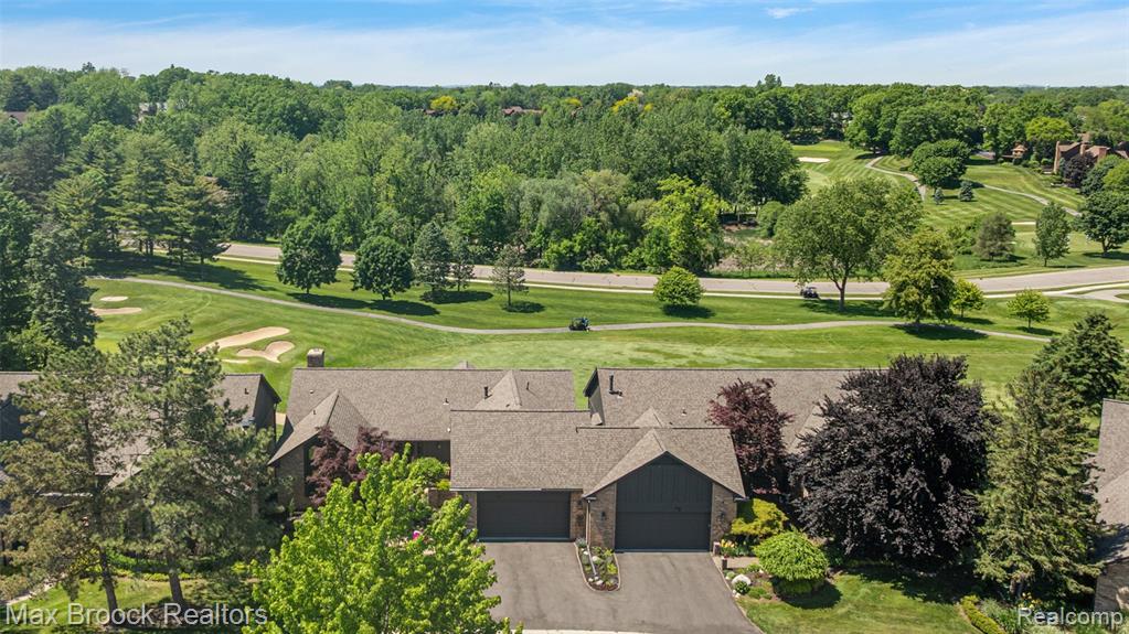 1954 Pine Ridge Court Bloomfield Hills, MI 48302 - Photo 1 of 35