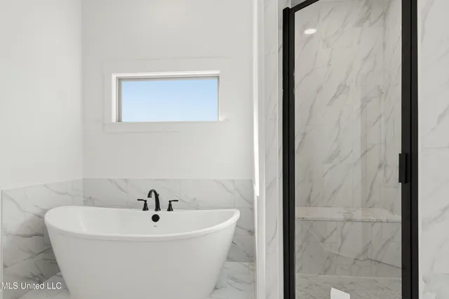 $399,900 | 3711 Roland Drive, Southaven, MS 38672