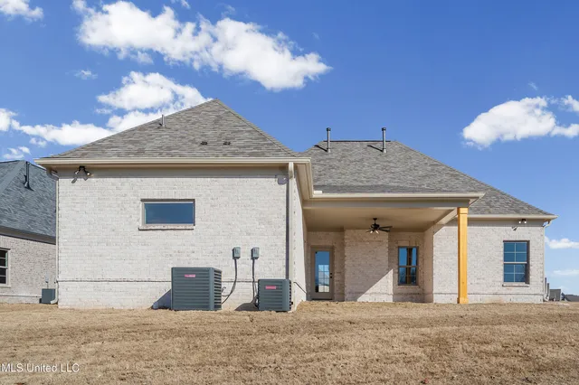 $399,900 | 3711 Roland Drive, Southaven, MS 38672