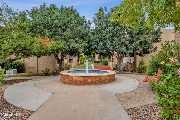 $215,000 | 5525 East Thomas Road, Unit M9, Phoenix, AZ 85018