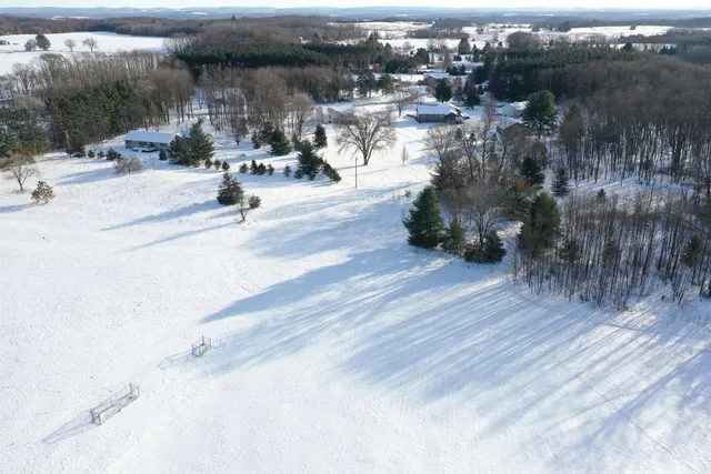 $40,000 | Lot 7 Holzem, Wisconsin Dells, WI 53965