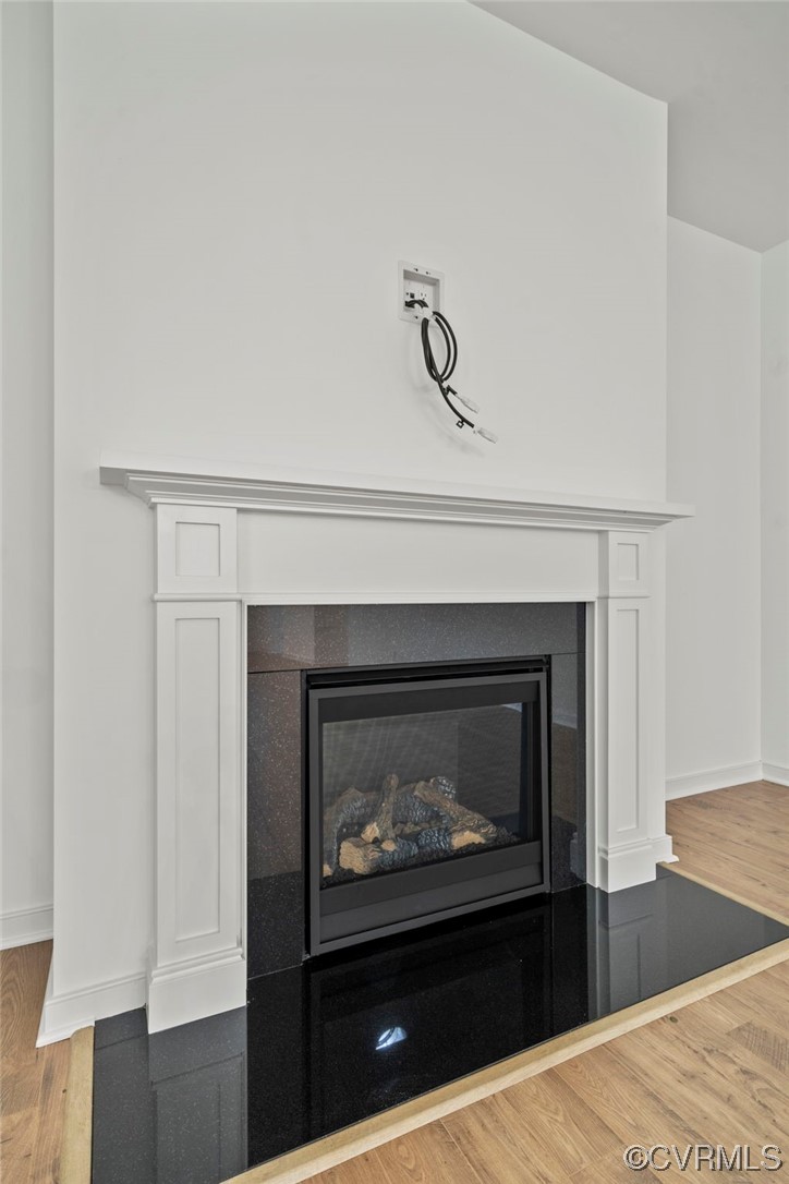 8506 Freebridge Road Chesterfield, VA 23832 - Photo 15 of 37 a living room with a fireplace