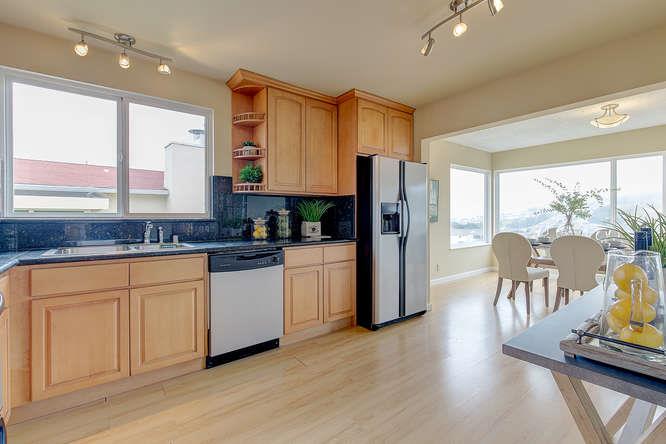 369 Coral Ridge Drive Pacifica, CA 94044 - Photo 10 of 28