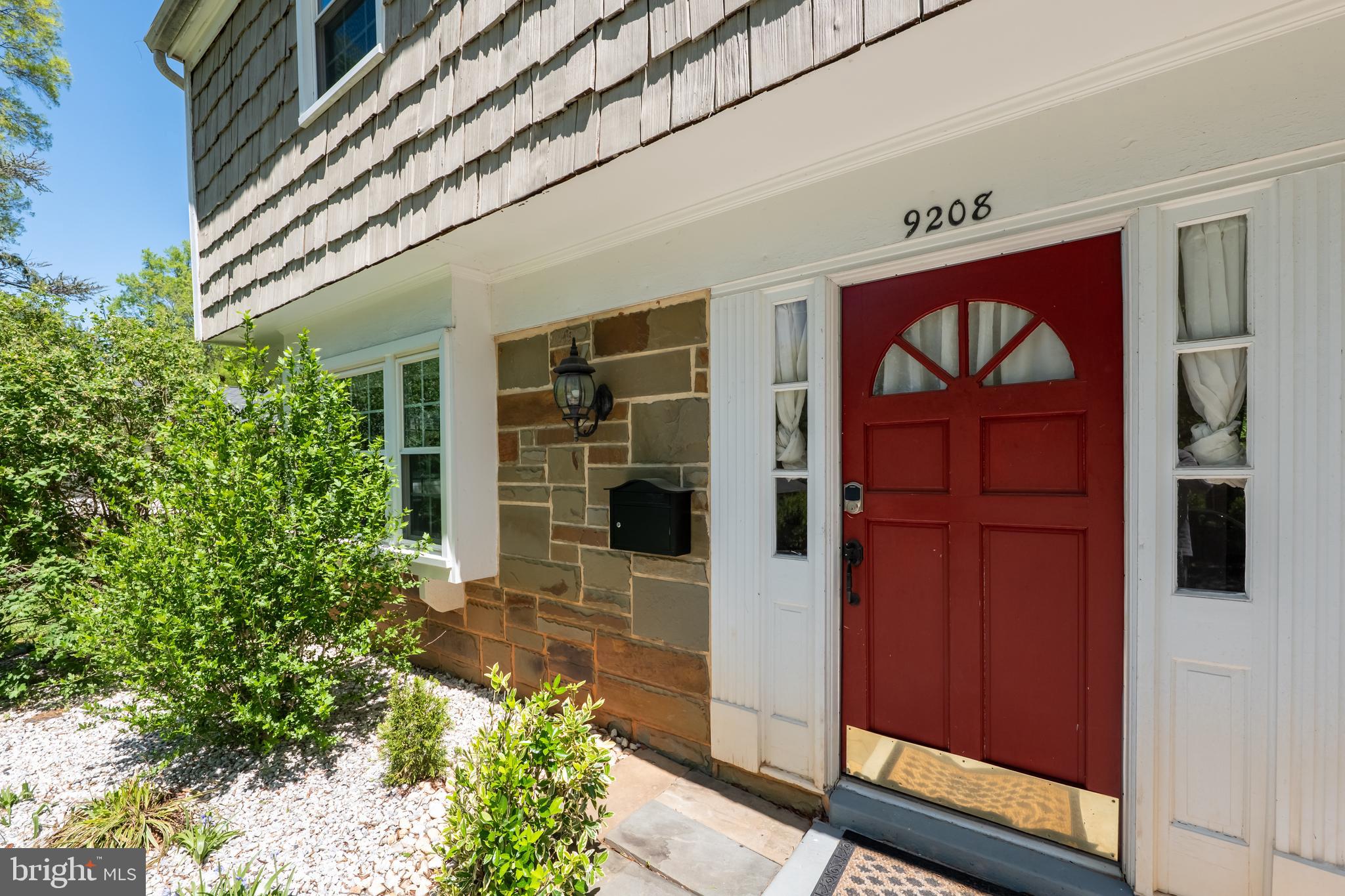 9208 Twin Hill Lane Laurel, MD 20708 - Photo 4 of 51