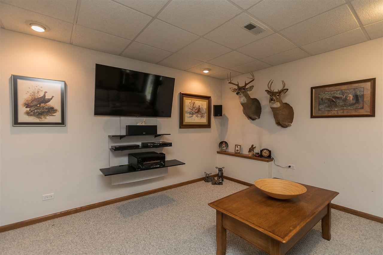 421 Elm Street Riverside, IA 52327 - Photo 34 of 42 Gallery Image 34