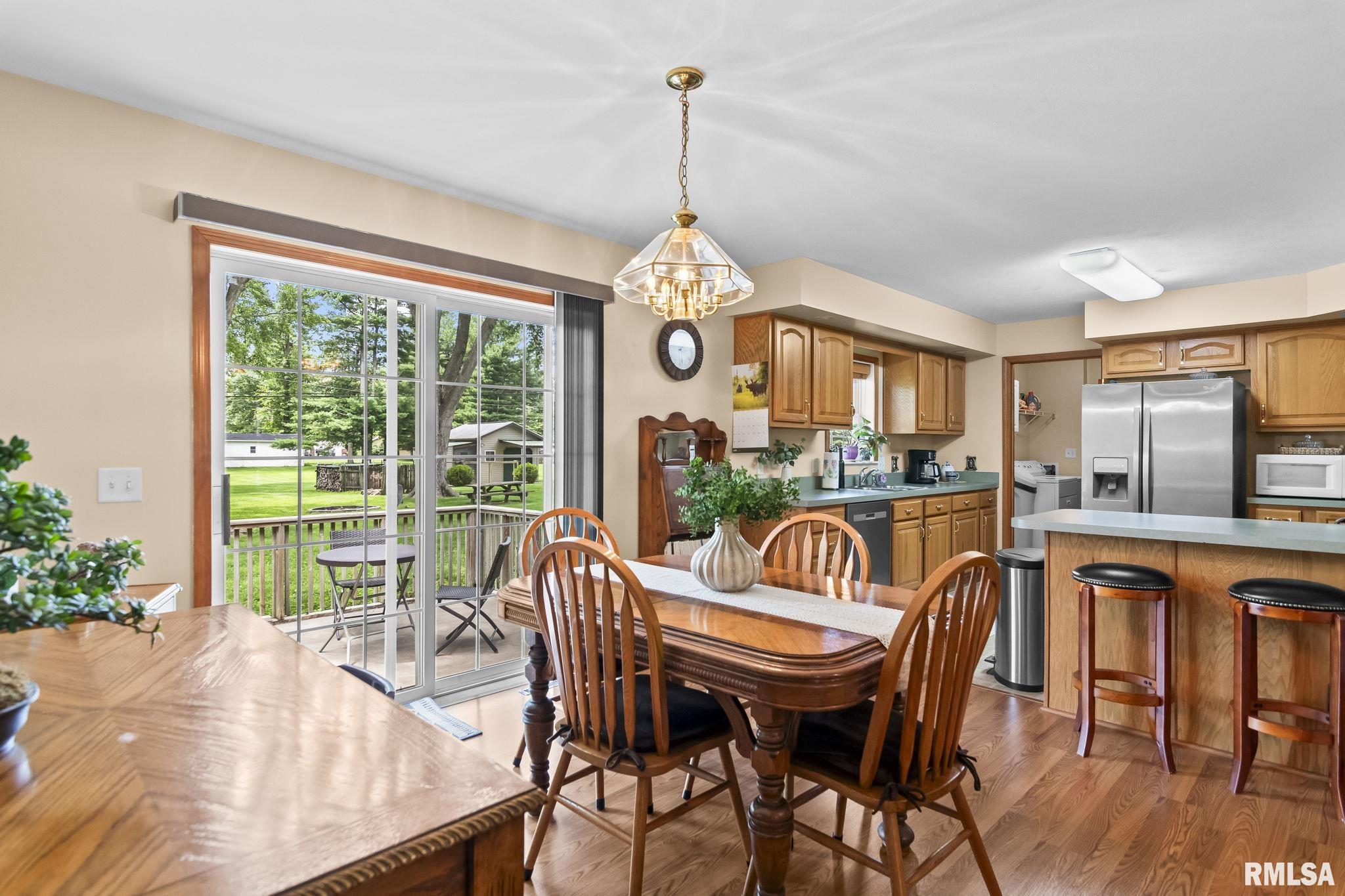 6175 Crows Mill Lane Springfield, IL 62712 - Photo 8 of 34