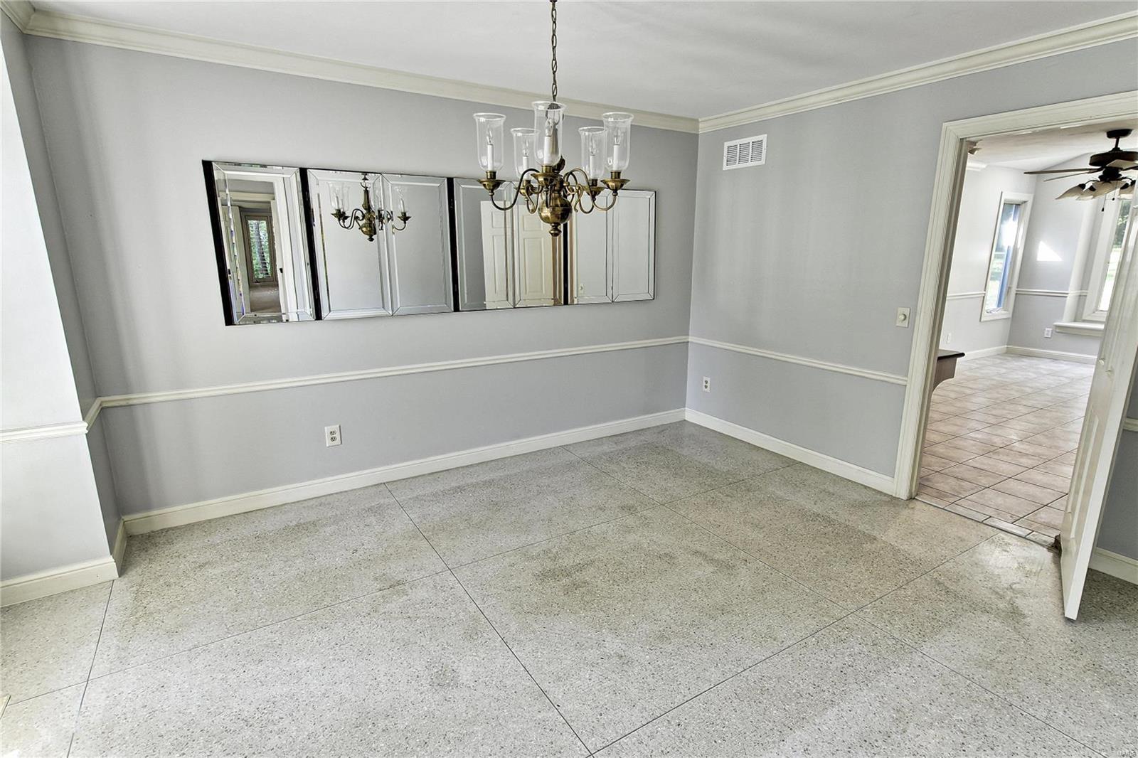 1907 Grassy Ridge Road St. Louis, MO 63122 - Photo 11 of 54 Gallery Image 11