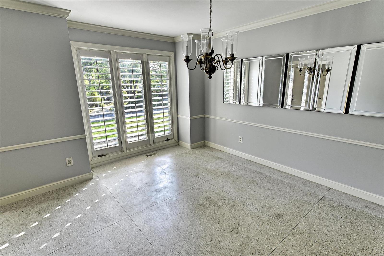 1907 Grassy Ridge Road St. Louis, MO 63122 - Photo 12 of 54 Gallery Image 12