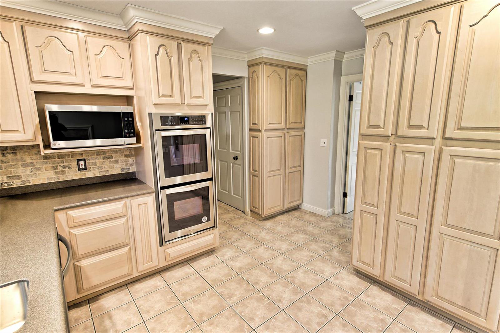 1907 Grassy Ridge Road St. Louis, MO 63122 - Photo 21 of 54 Gallery Image 21