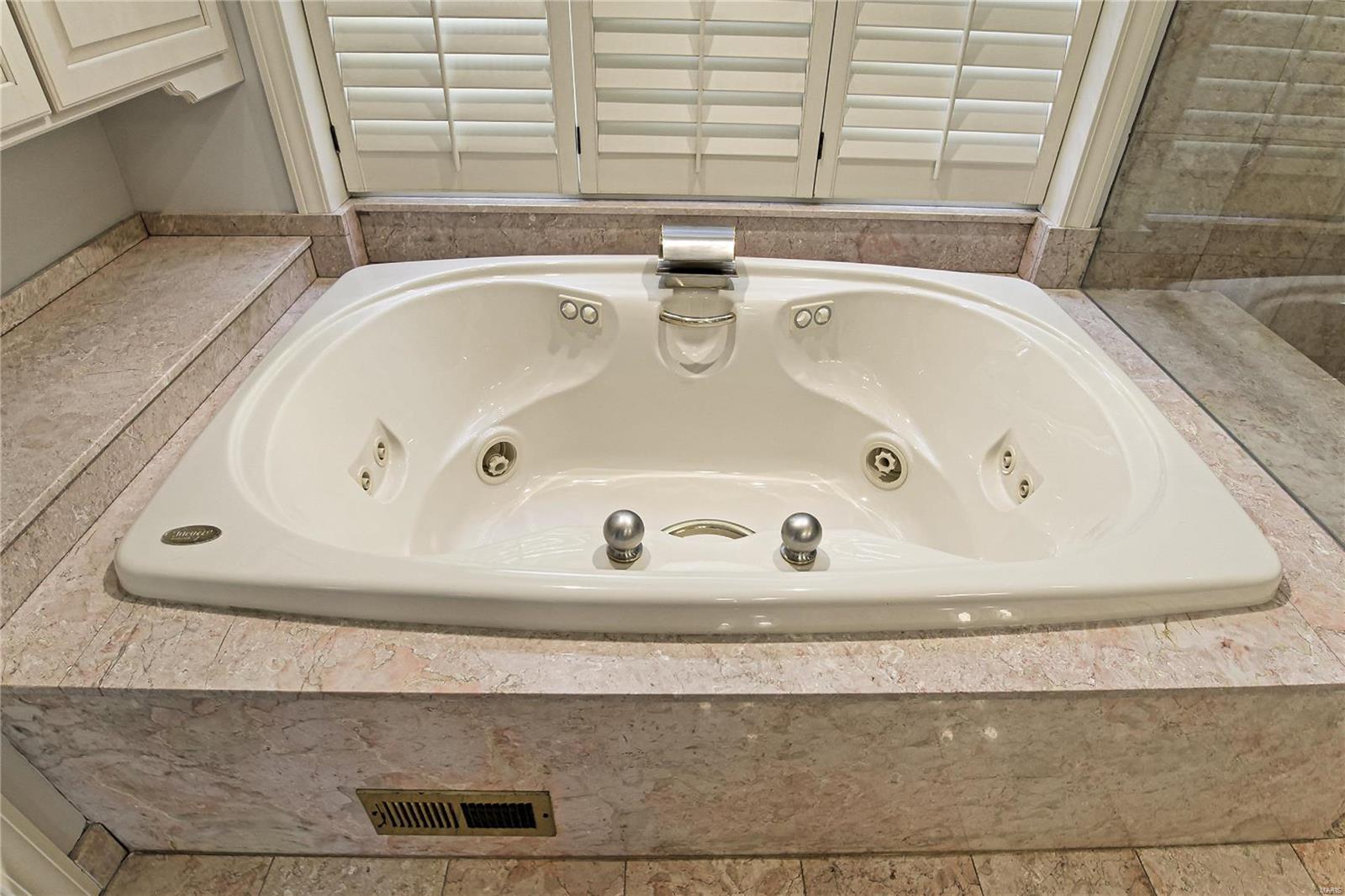 1907 Grassy Ridge Road St. Louis, MO 63122 - Photo 35 of 54 Gallery Image 35
