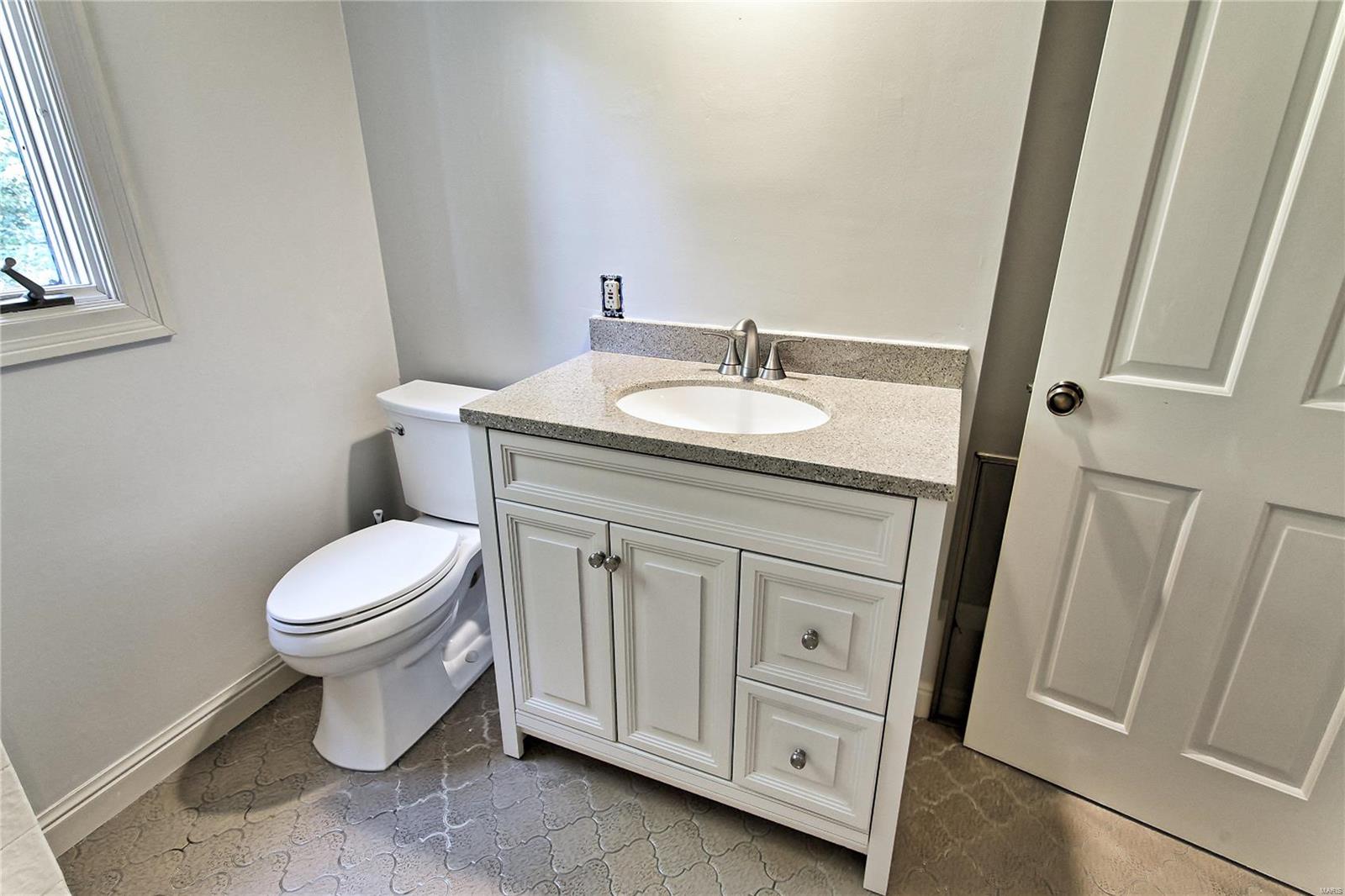 1907 Grassy Ridge Road St. Louis, MO 63122 - Photo 39 of 54 Gallery Image 39