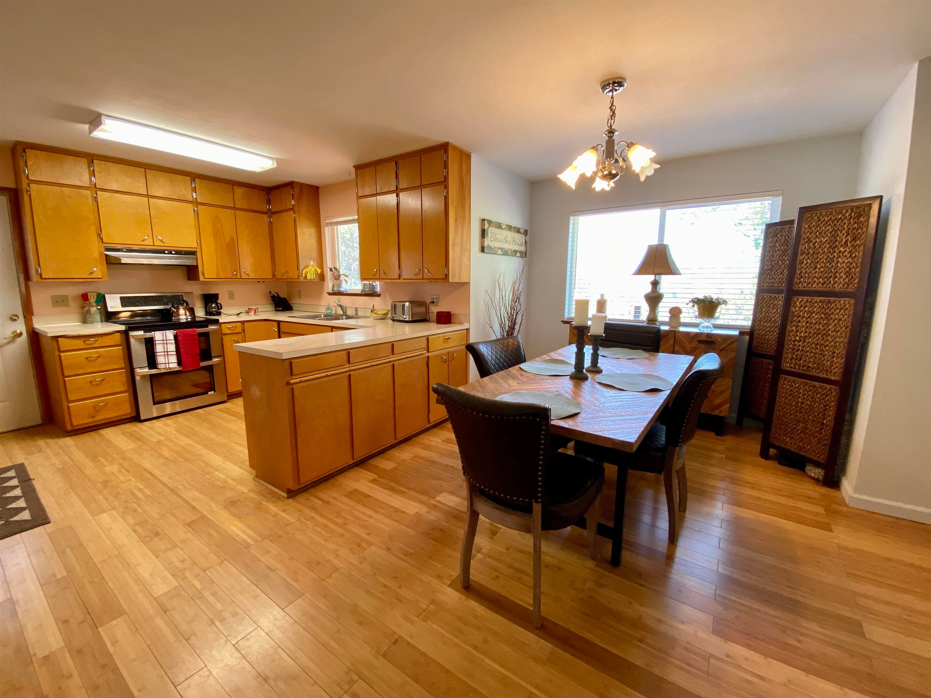15038 Salmon Road Hornbrook, CA 96044 - Photo 10 of 16 Gallery Image 10