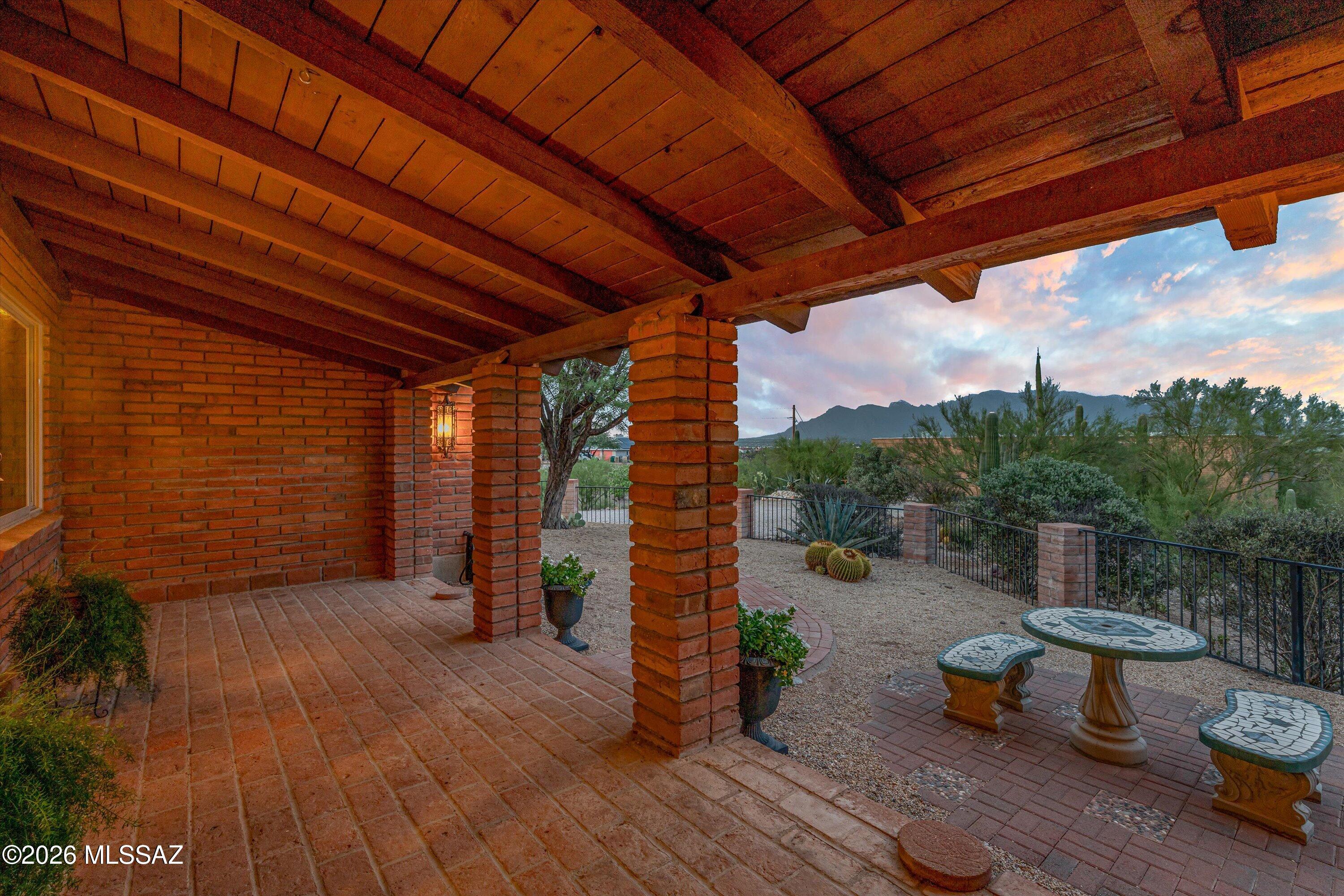 3123 West Morgan Road Tucson, AZ 85745 - Photo 6 of 51 06-Front Porch