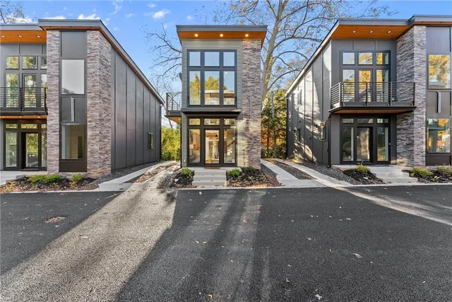 $299,000 | 518 Nightfire Court Southwest, Gainesville, GA 30501