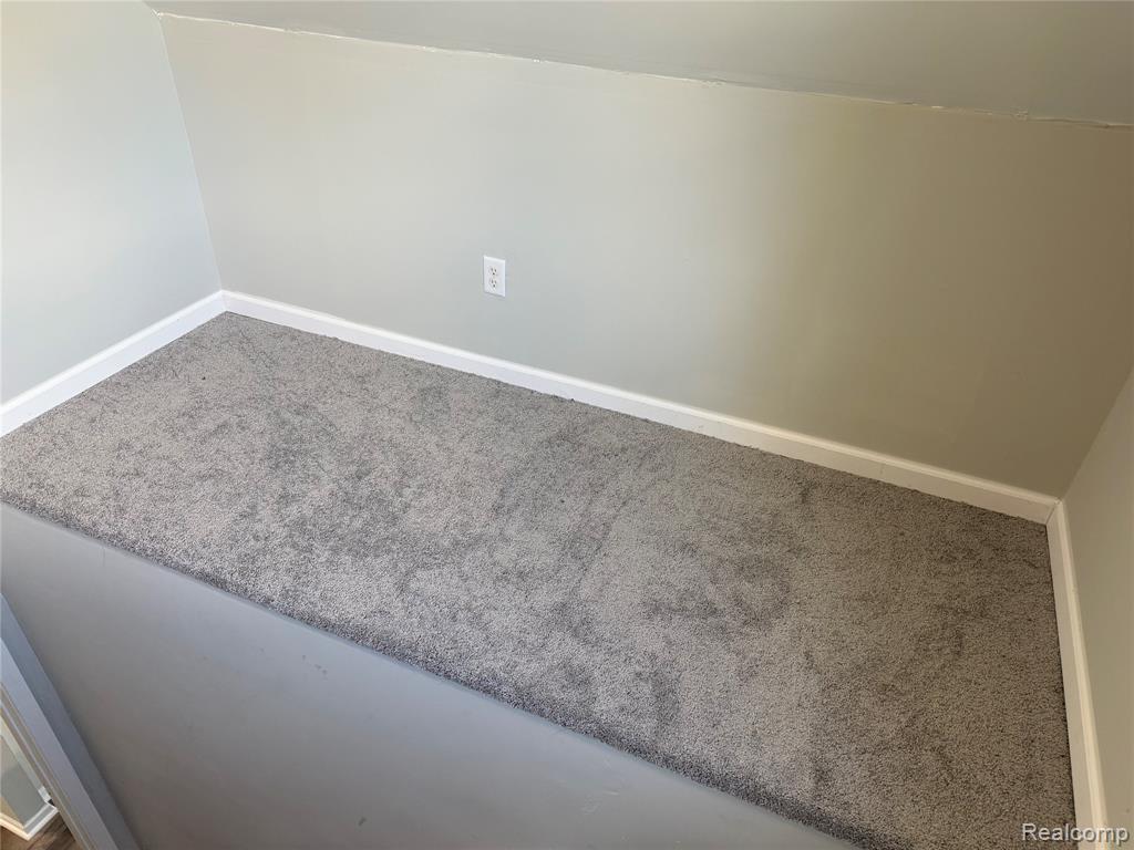 4812 Howe Road Wayne, MI 48184 - Photo 20 of 33