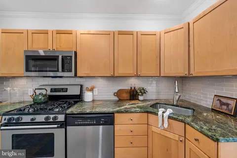 $389,900 | 1438 Battery Avenue, Baltimore, MD 21230